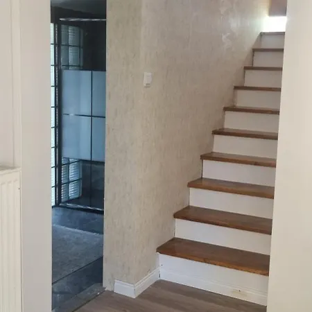 Sari Ev Apartment *