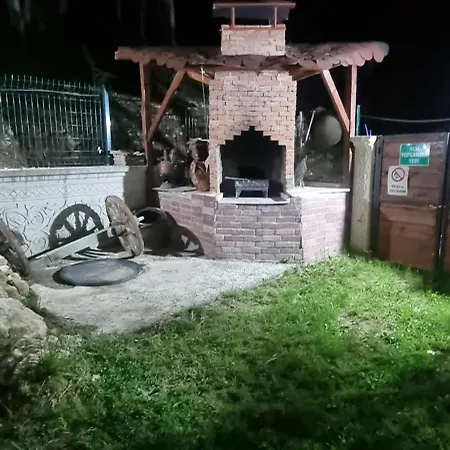 Oezer Hizarcioglu