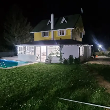 公寓 Oezer Hizarcioglu *