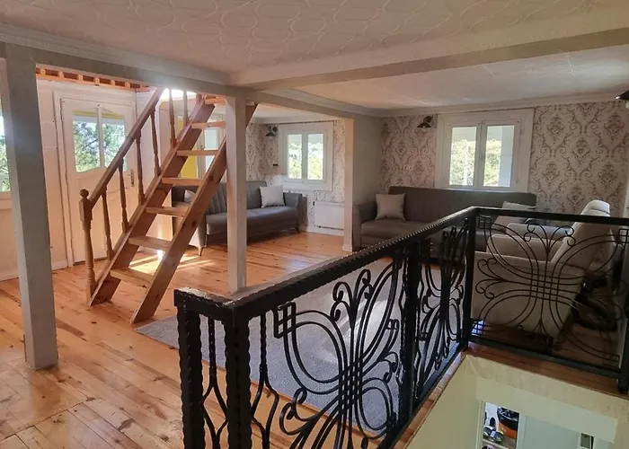 公寓 Oezer Hizarcioglu Eskiomerler