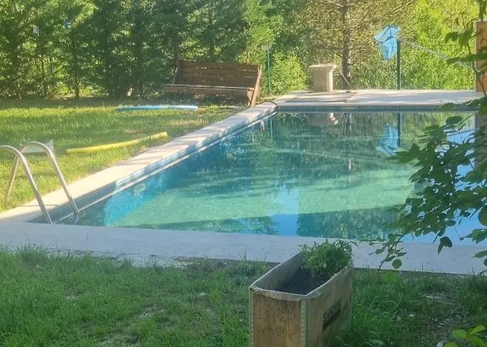 Oezer Hizarcioglu Eskiomerler