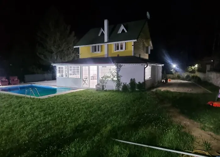 公寓 Oezer Hizarcioglu *